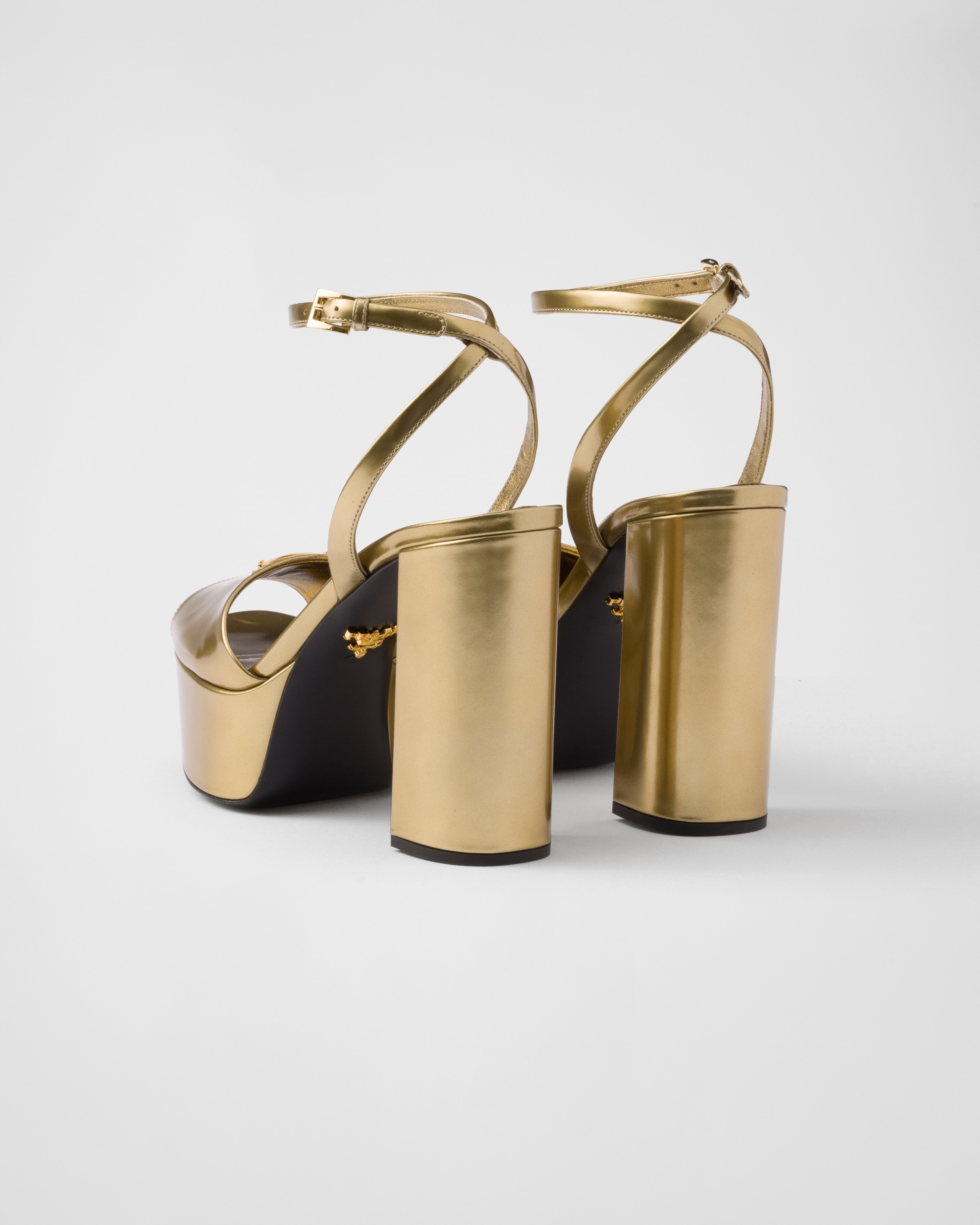 Metallic leather platform sandals - 5