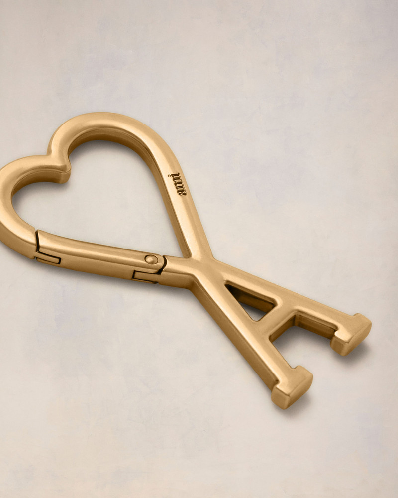 AMI Paris AMI DE COEUR HOOK KEYRING outlook