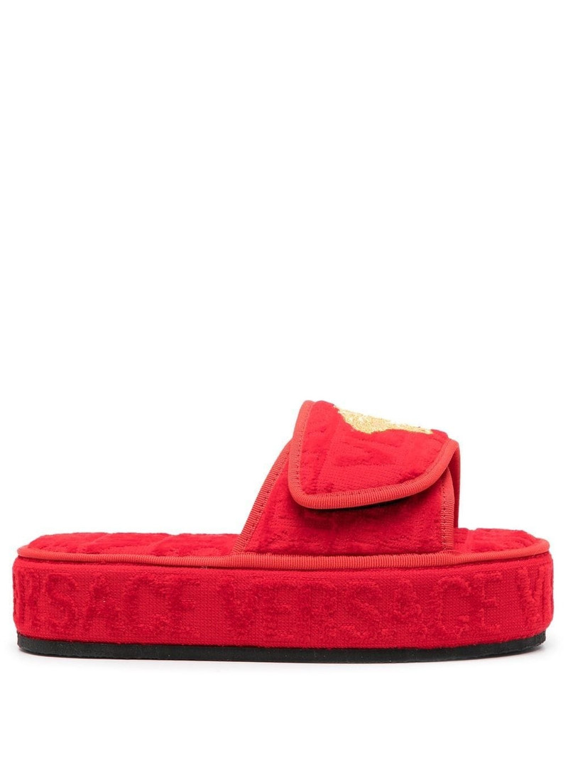 logo-print open-toe slides 1
