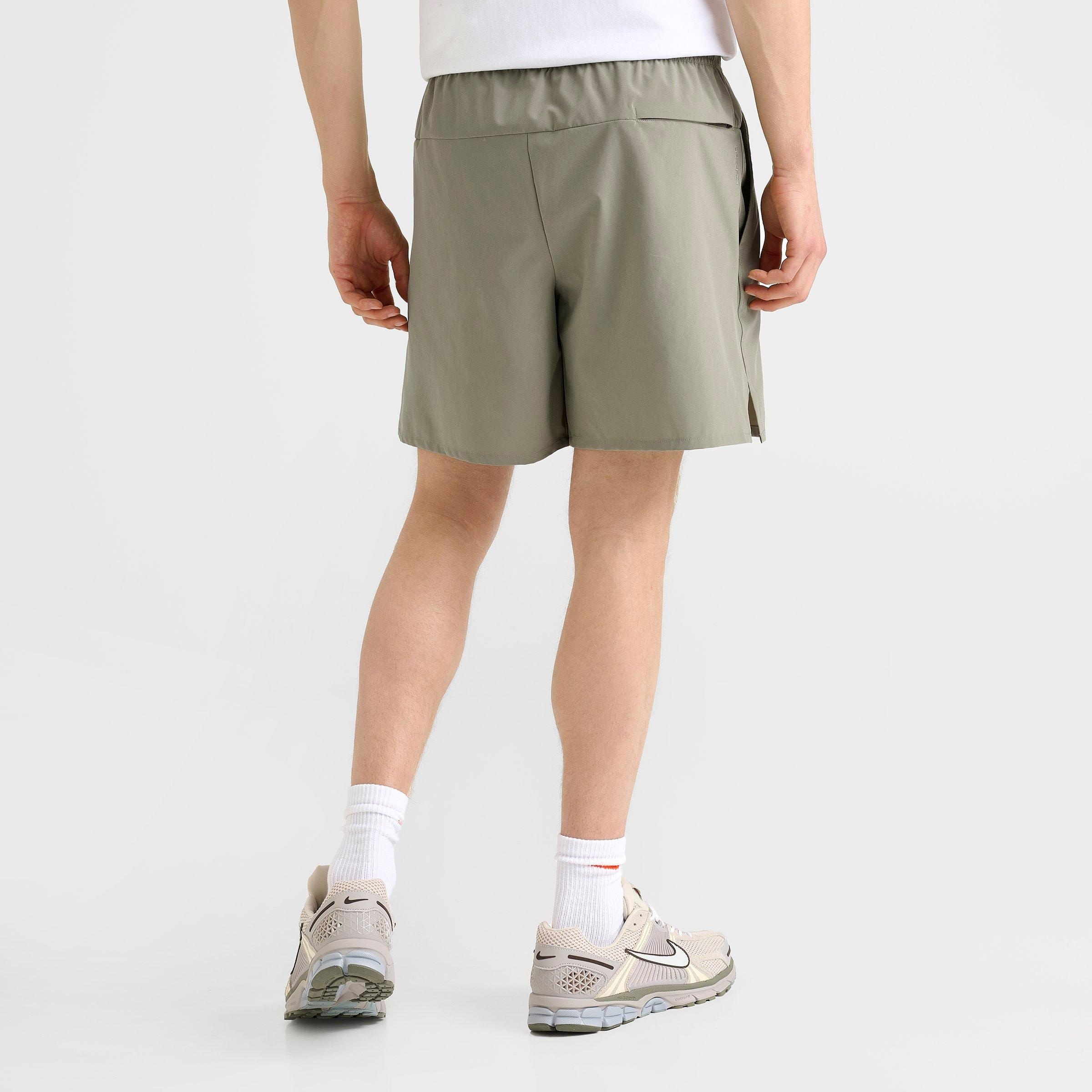 MEN'S NIKE UNLIMITED DRI-FIT 7" UNLINED VERSATILE SHORTS - 4