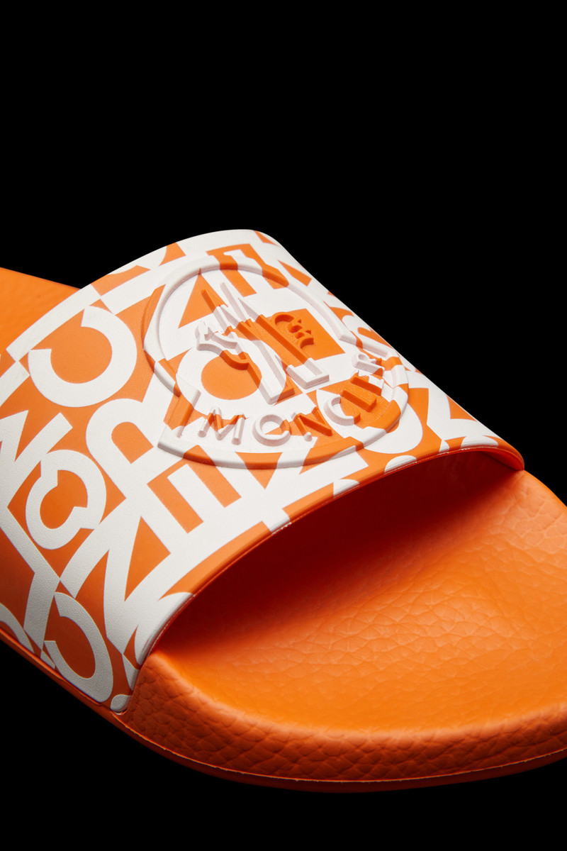 Moncler Jeanne Slides outlook