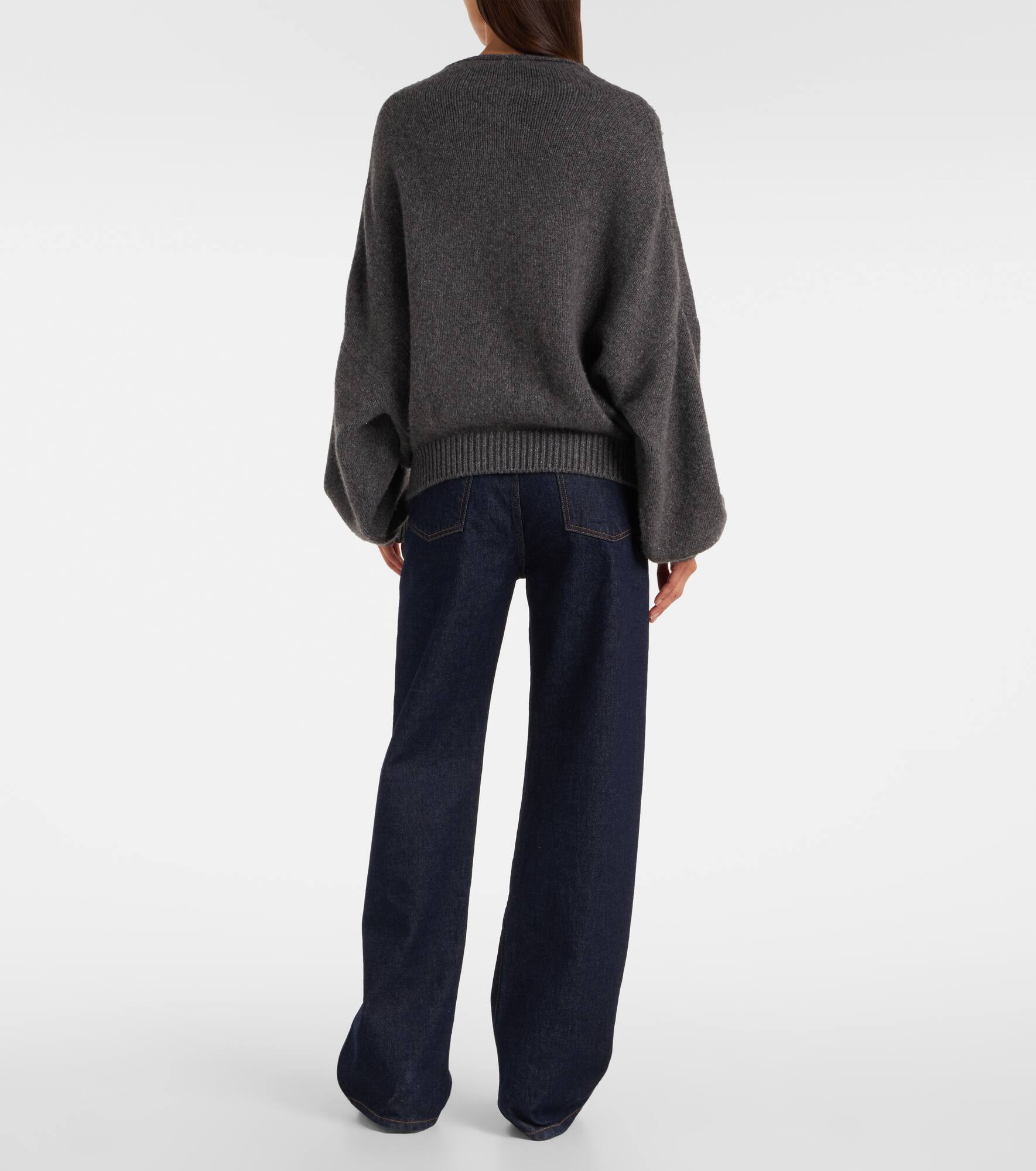 Nelya oversized cashmere cardigan - 3