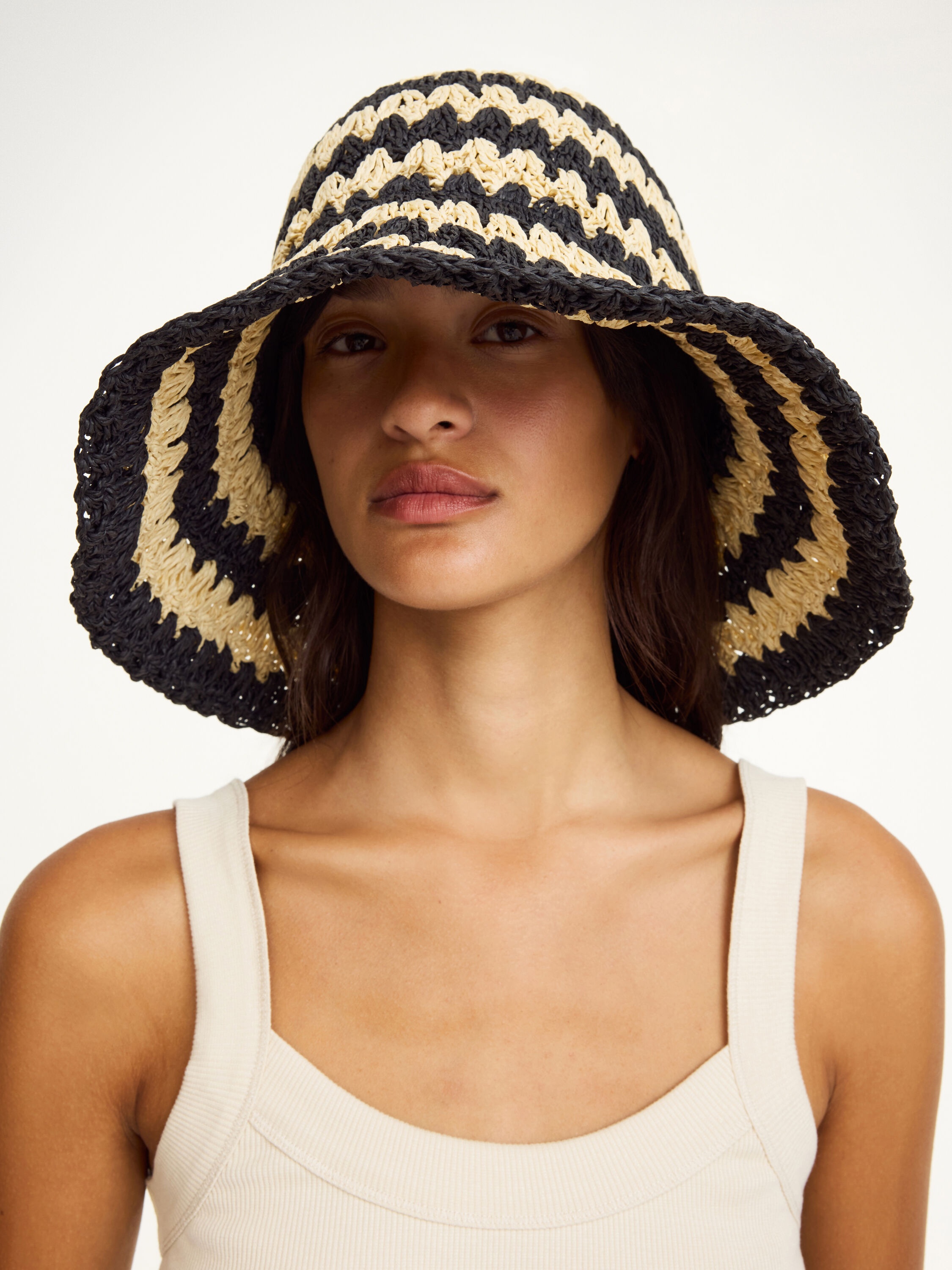 Strawie hat - 2