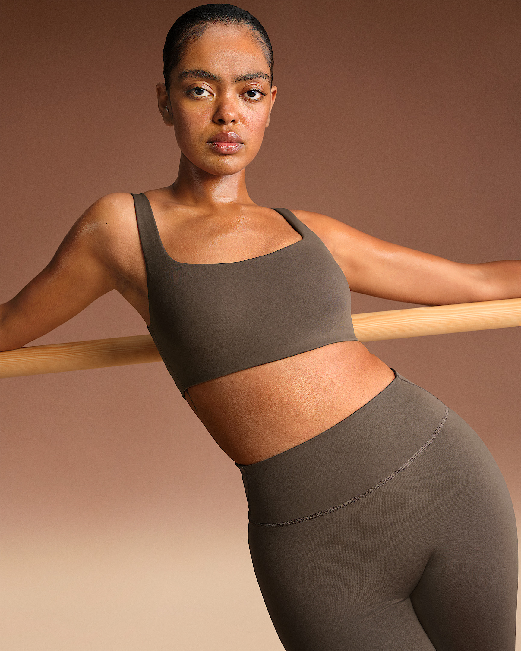 NikeSKIMS Matte Women's Scoop-Neck Bra - 3