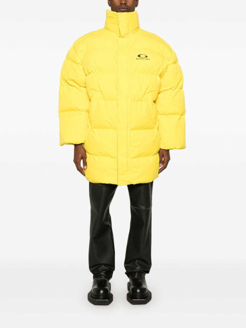 BALENCIAGA padded coat outlook