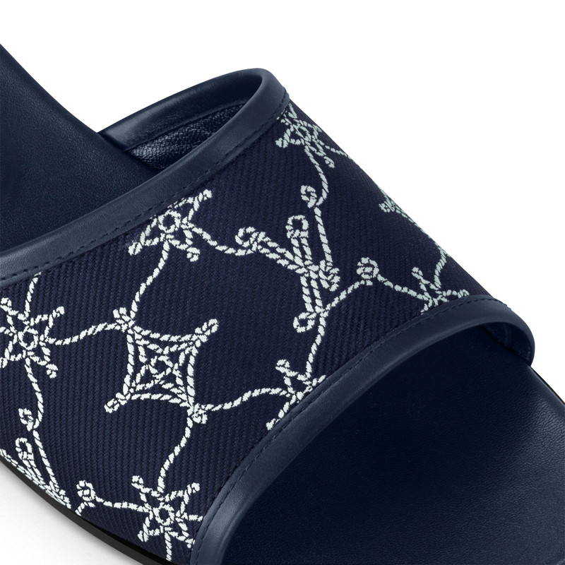 Neo Revival Flat Mule 4