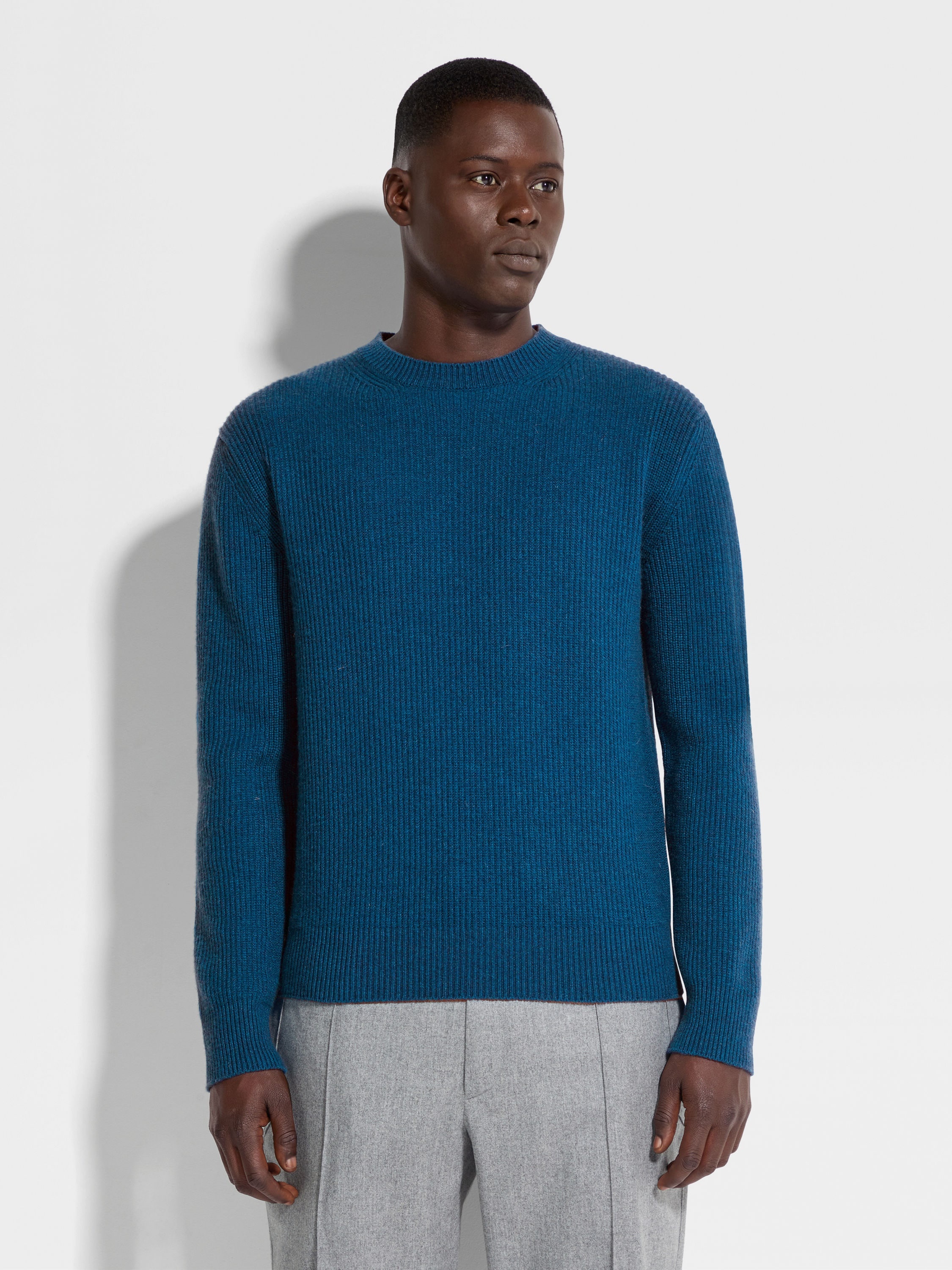 BRIGHT TEAL BLUE OASI CASHMERE CREWNECK - 4