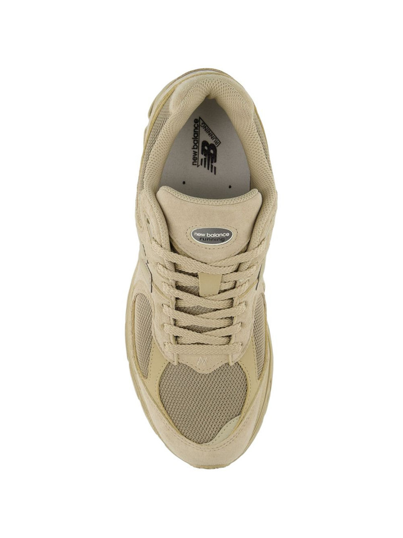2002R logo-detail sneakers 3