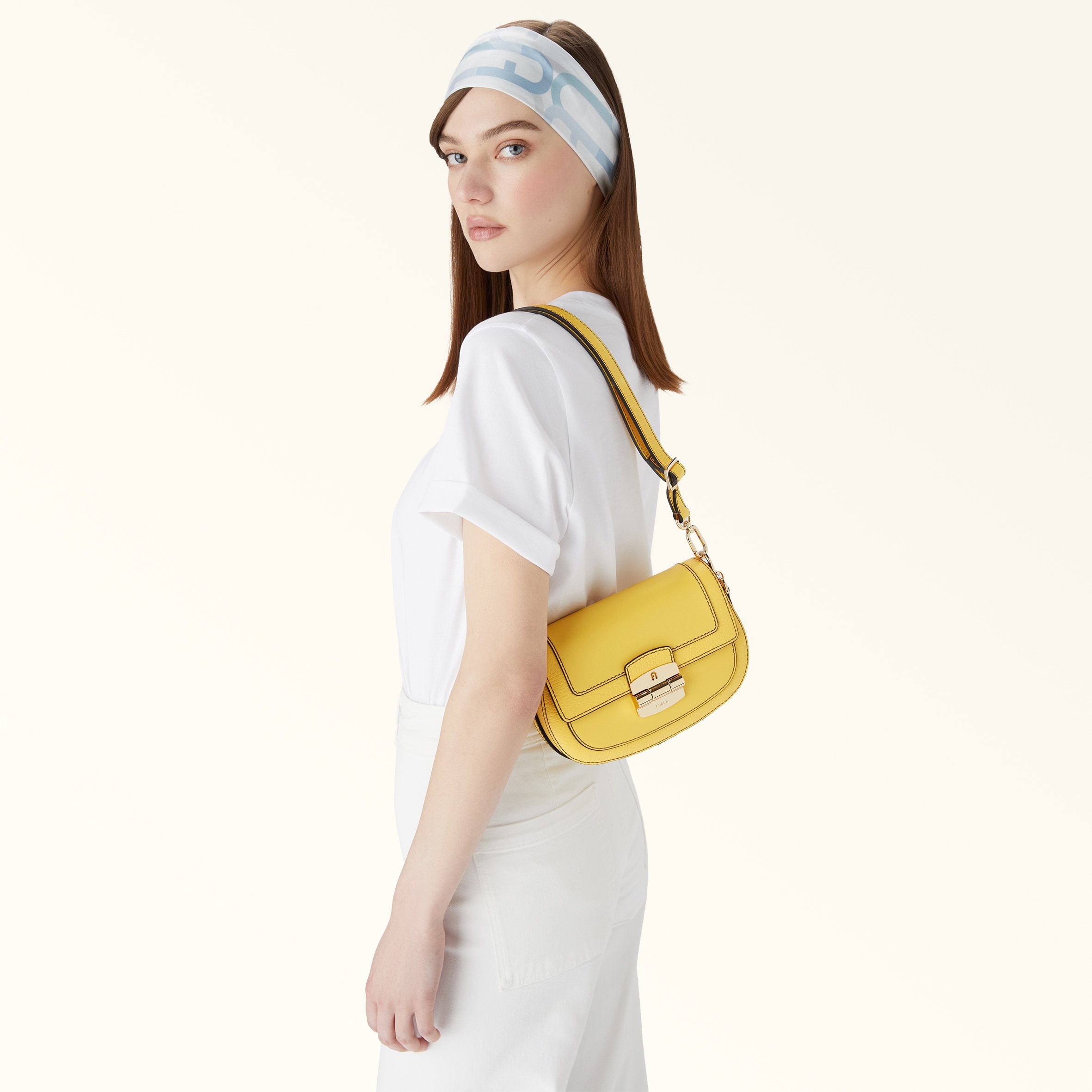 Furla Club 2 - 6