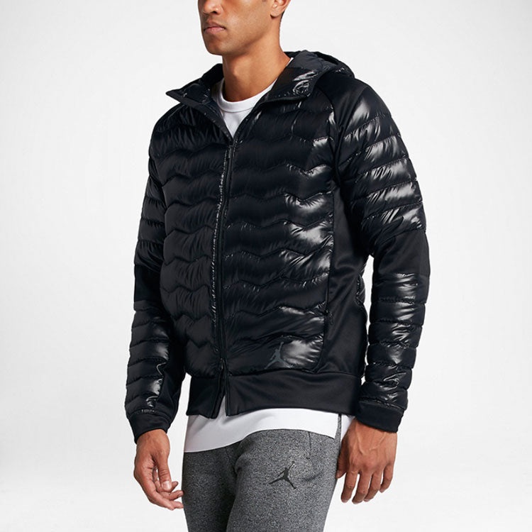 Air Jordan protection against cold Stay Warm hooded down Jacket 807948-010 - 5