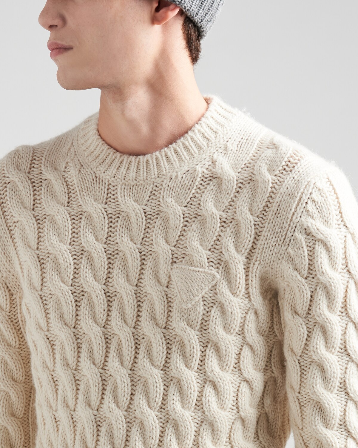 Alpaca cable-knit sweater - 3