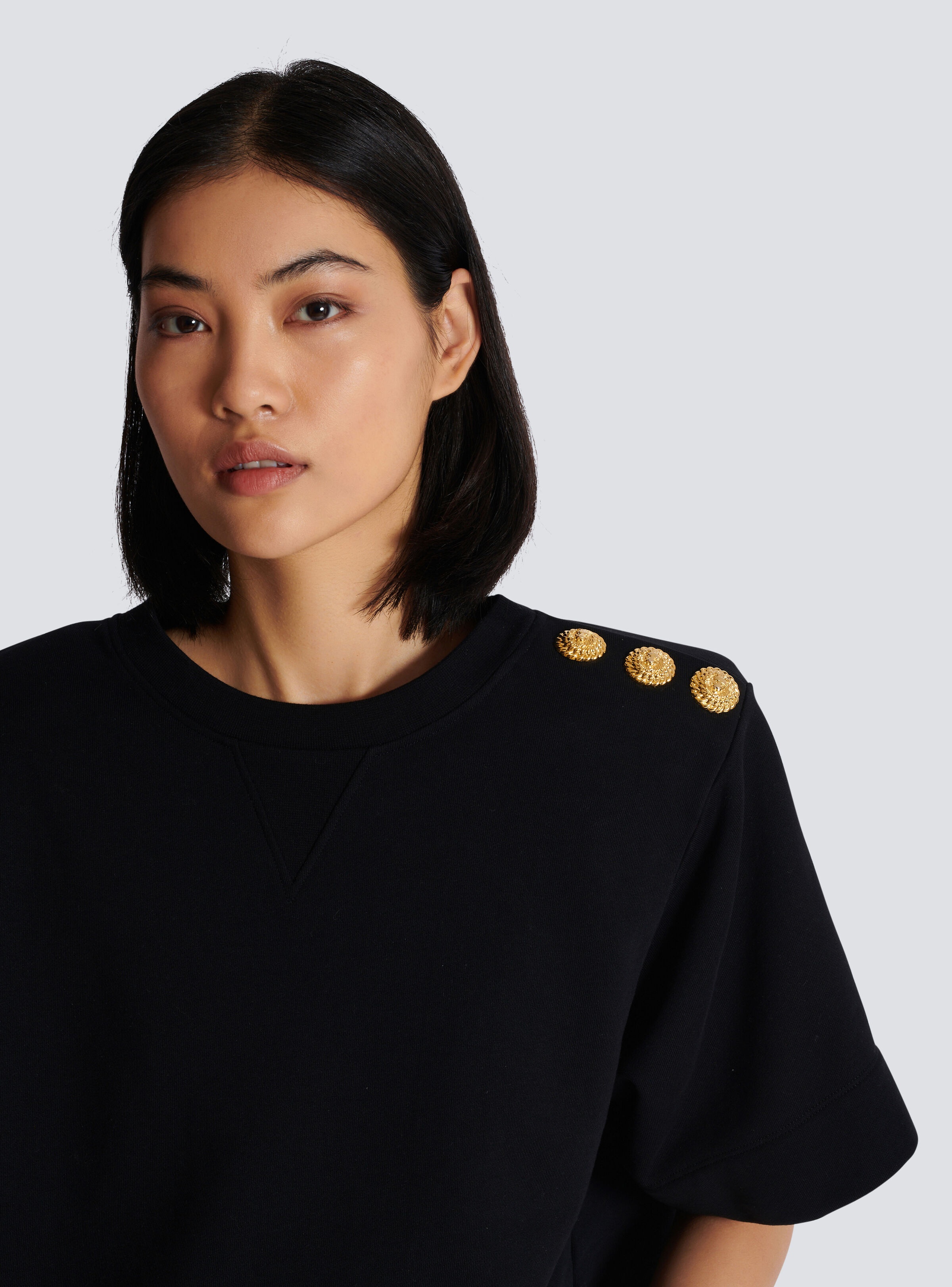 Cropped sweatshirt with buttons - 7