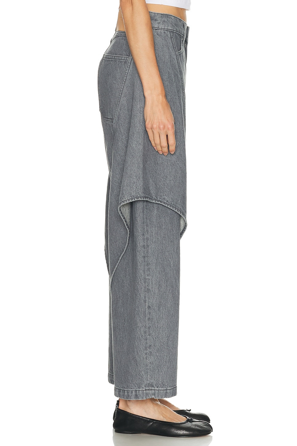 Cropped Sculptural Leg - 3
