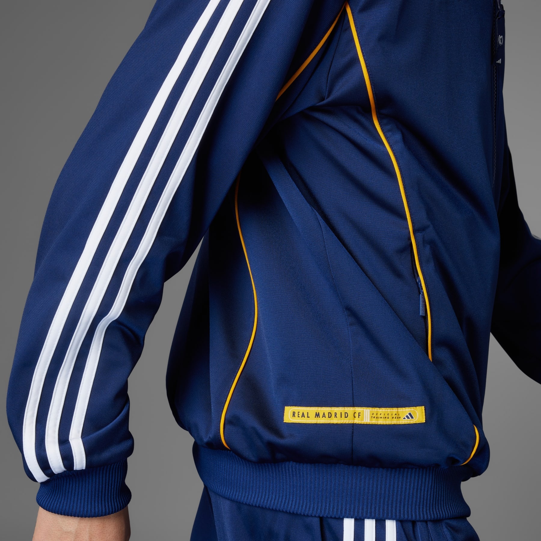Real Madrid 99/00 Track Top - 8