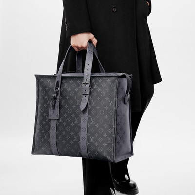 Louis Vuitton New Cabas Zippe GM outlook