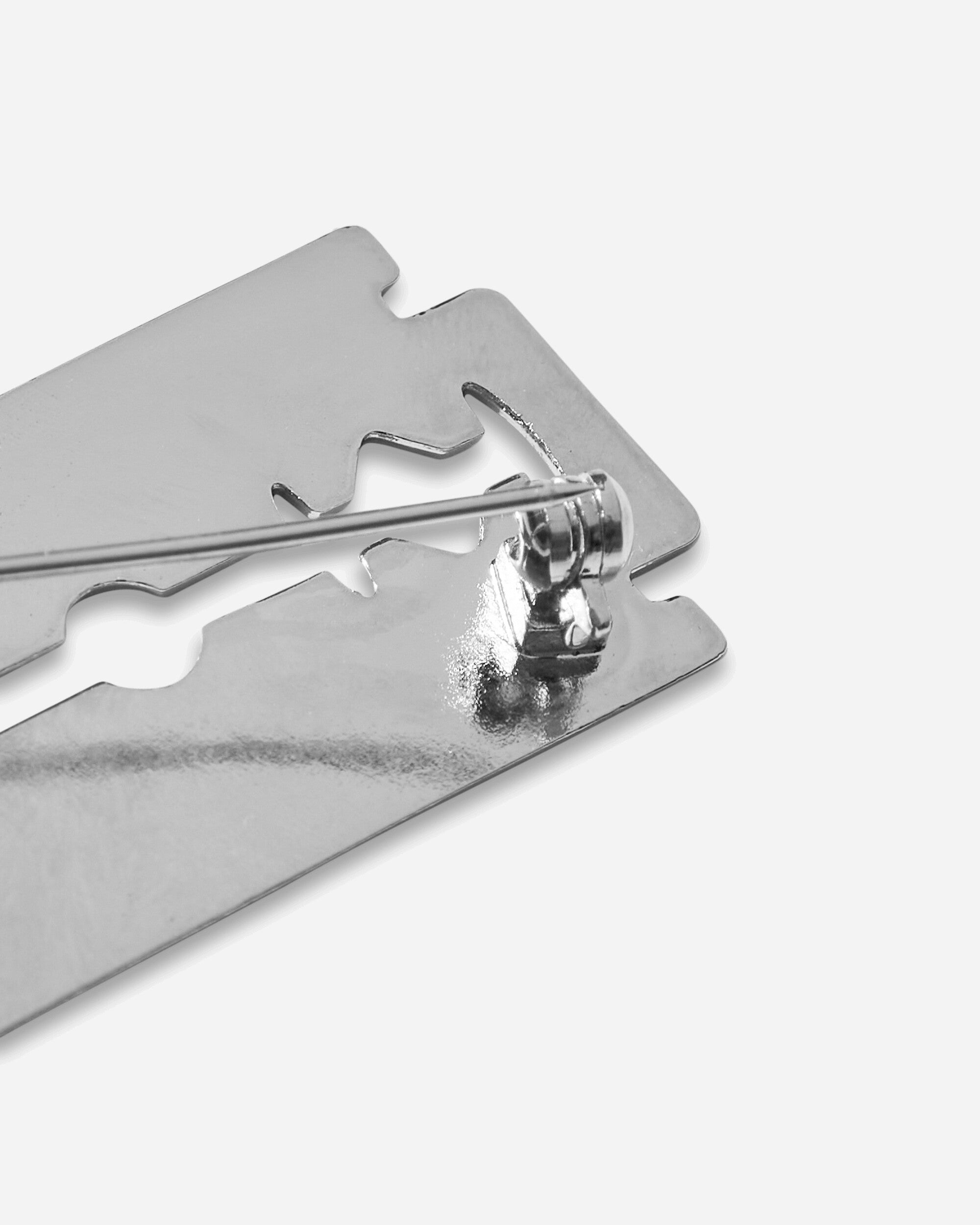 Razor Blade Pin Silver - 5