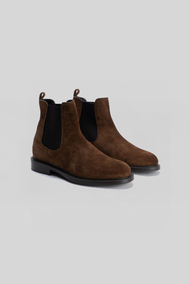 ROBERT BARAKETT Murphey Chelsea Boot outlook