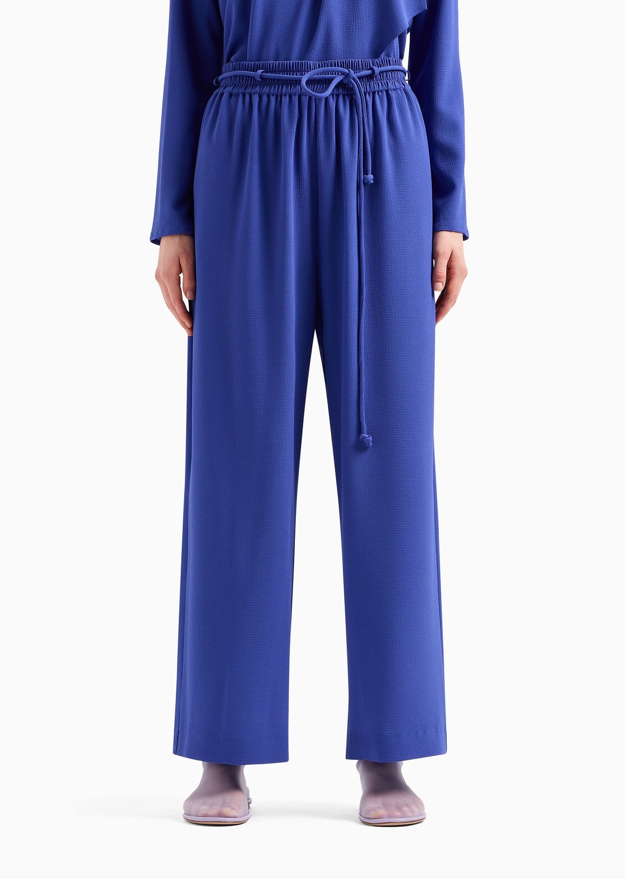 Elasticated-waist trousers with tubular armure-crêpe belt - 2