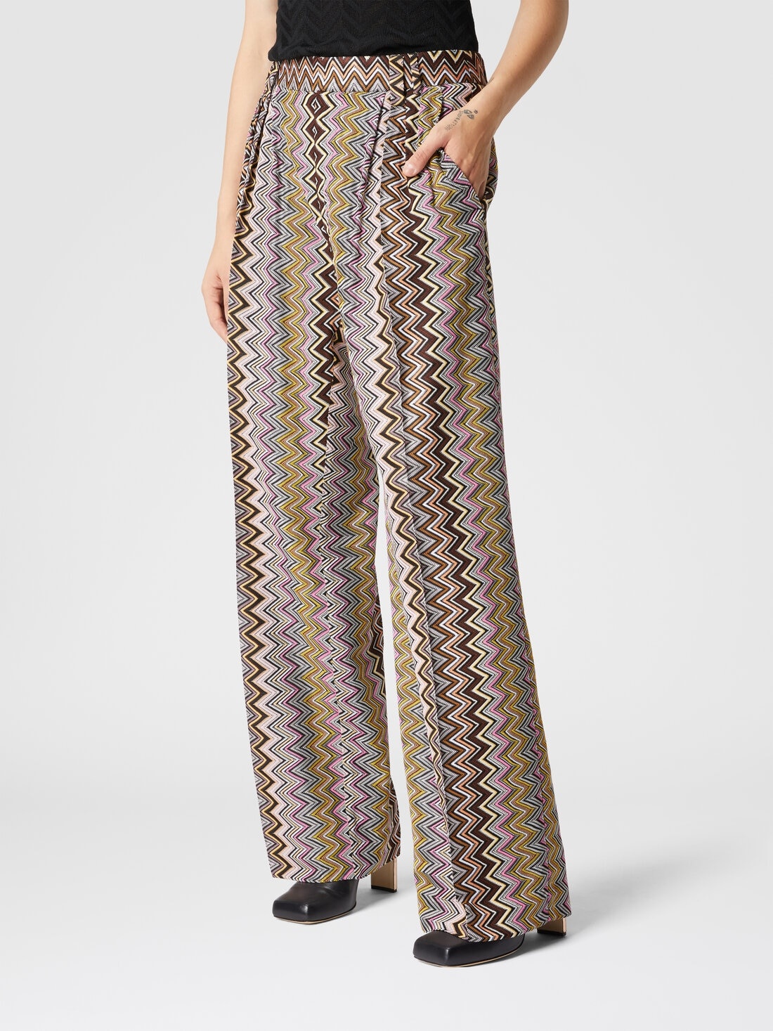 Zig zag viscose trousers with pleats - 4