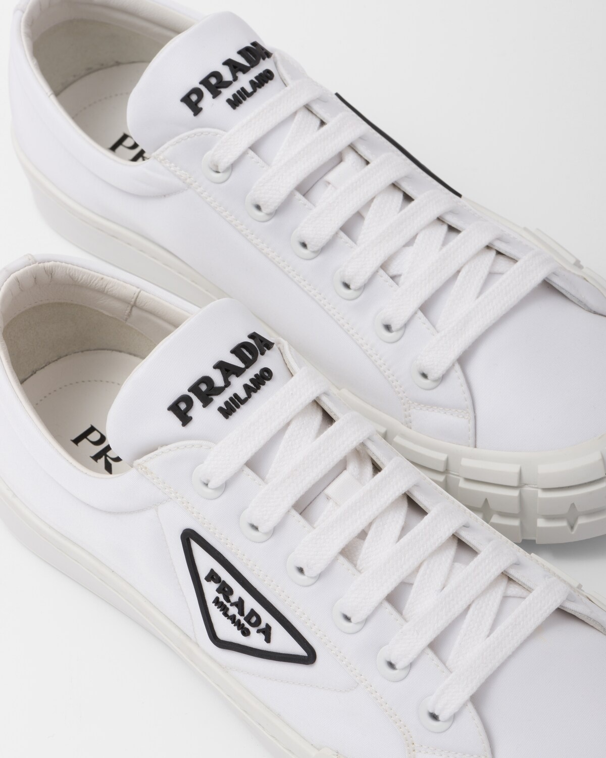 【PRADA】2DG113GUDF0009 CASSETTA WHEEL SNEAKERS Prada Prada Cassetta Wheel sneakers | REVERSIBLE