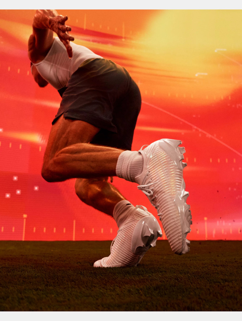 Under Armour Men's UA Blur Pro Football Cleats outlook