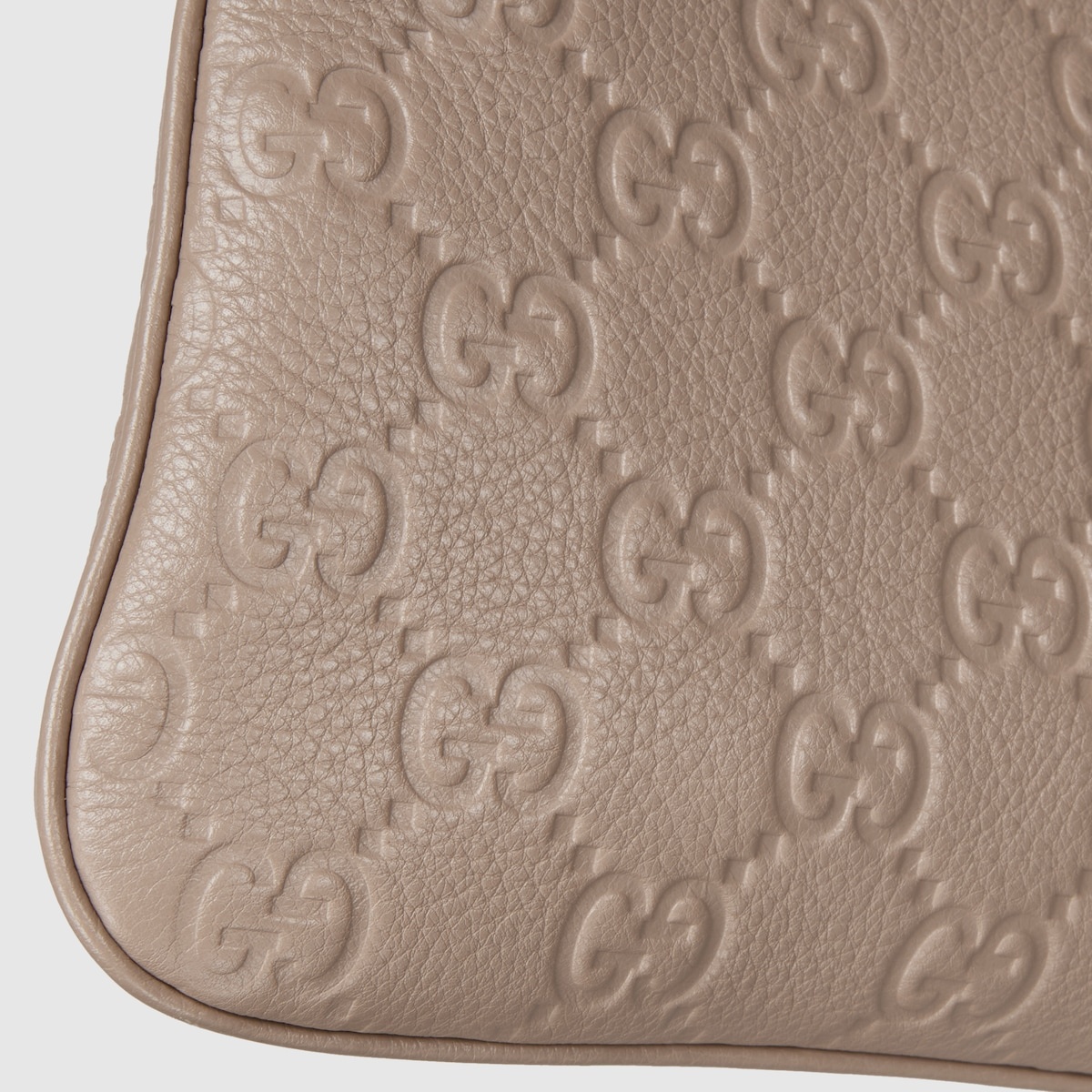 GG Emblem medium shoulder bag - 10
