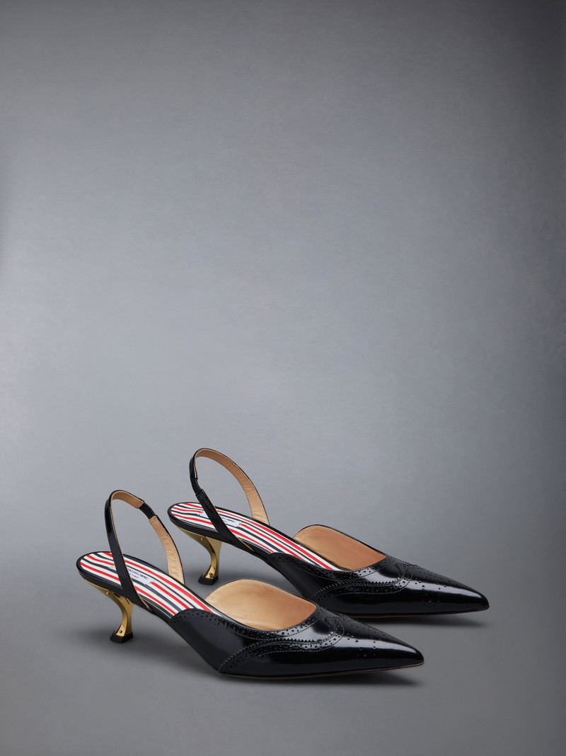 pointed-toe low-heel pumps 2