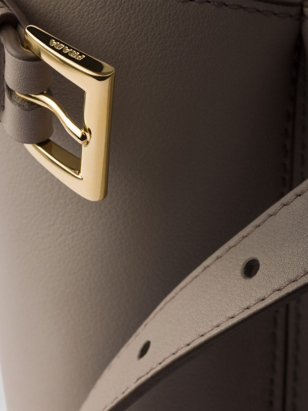 medium belted leather handbag - 5