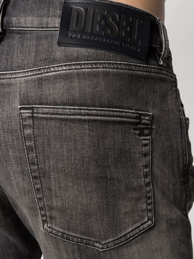 슬림 컷 D-Strukt JoggJeans® 5
