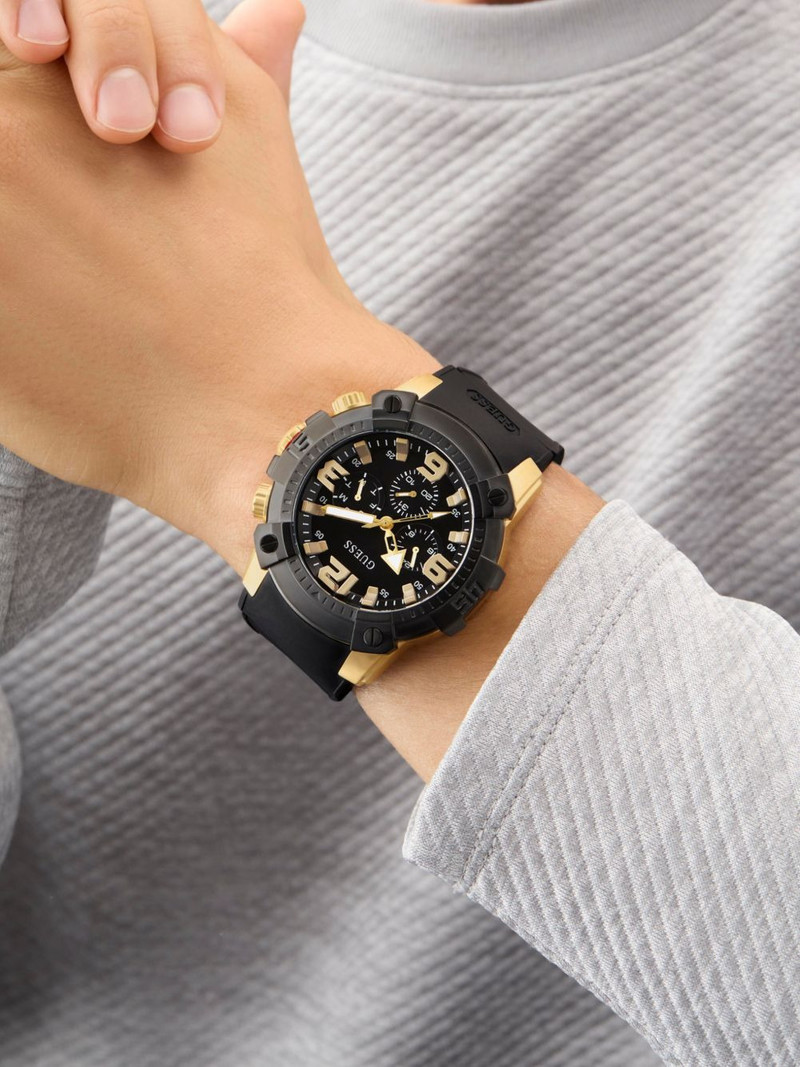 GUESS USA multi-functional 52mm watch outlook