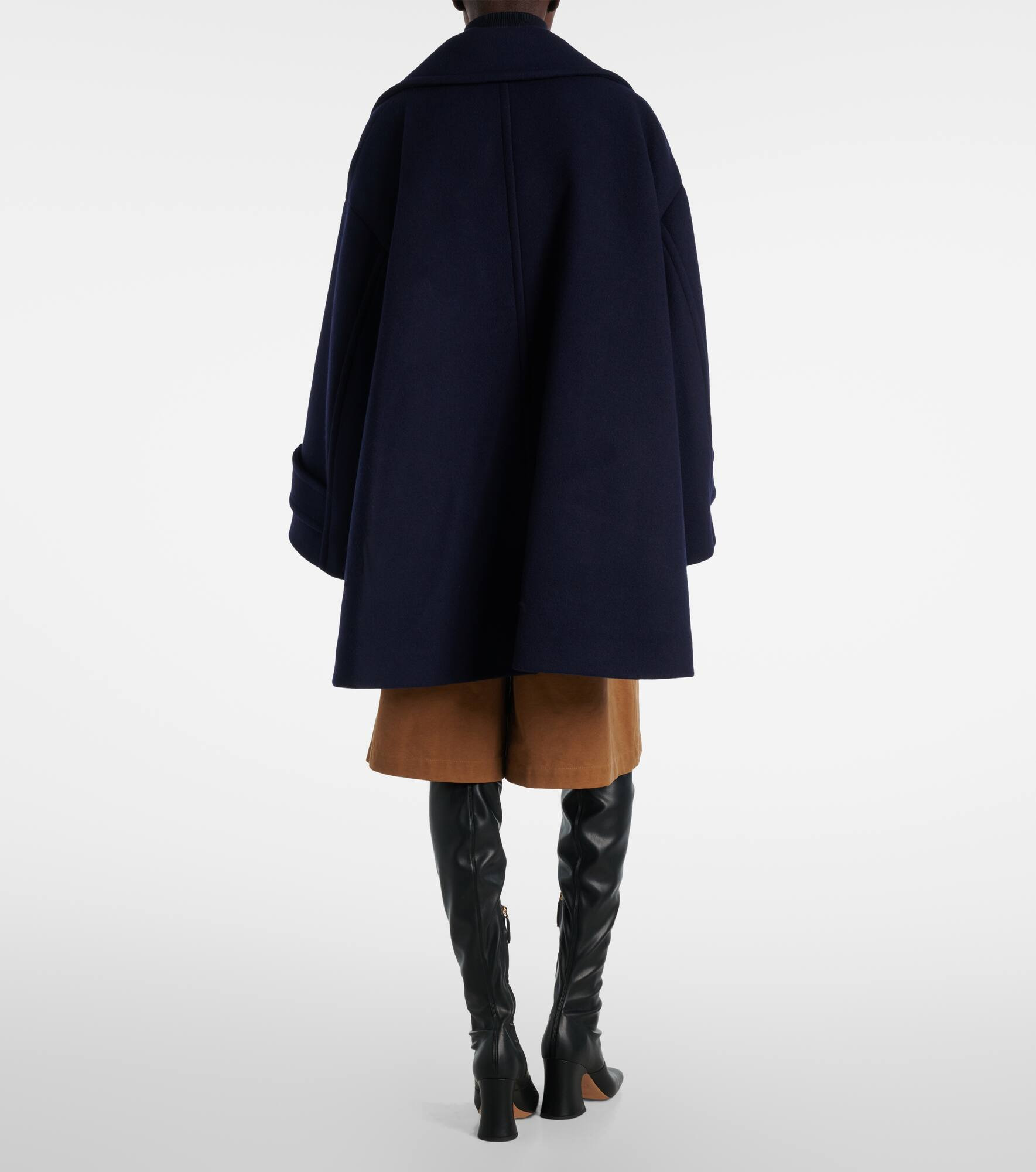 Double-breasted oversized wool-blend coat - 3