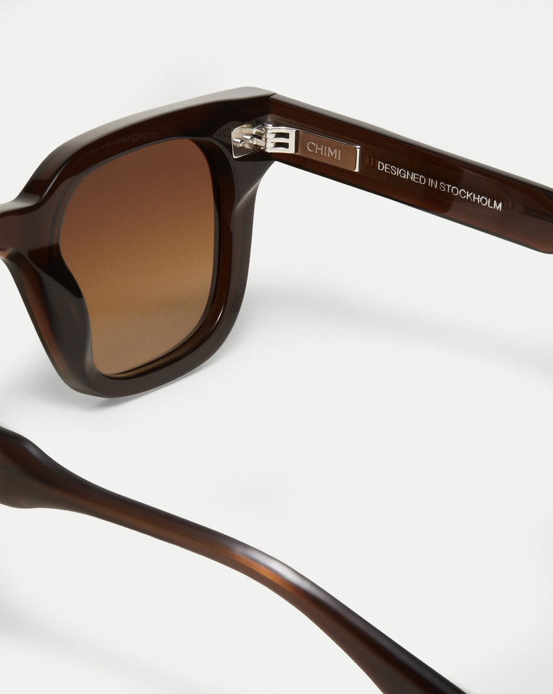 04 SQUARE SUNGLASSES 3