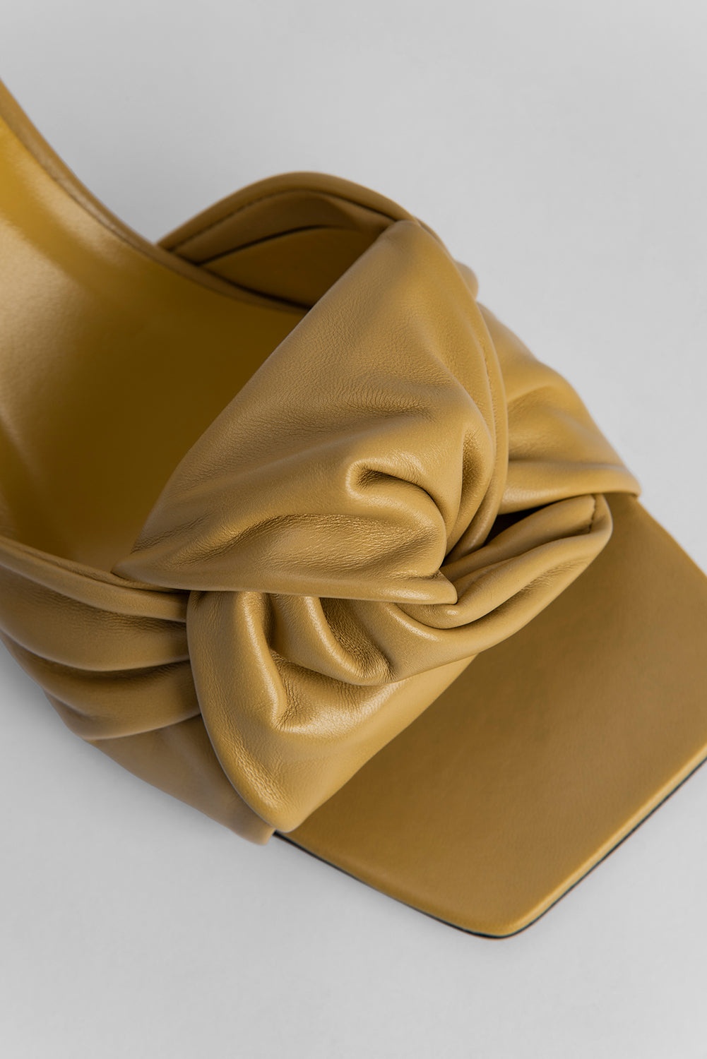 Lana Ochre Gloss Leather - 3