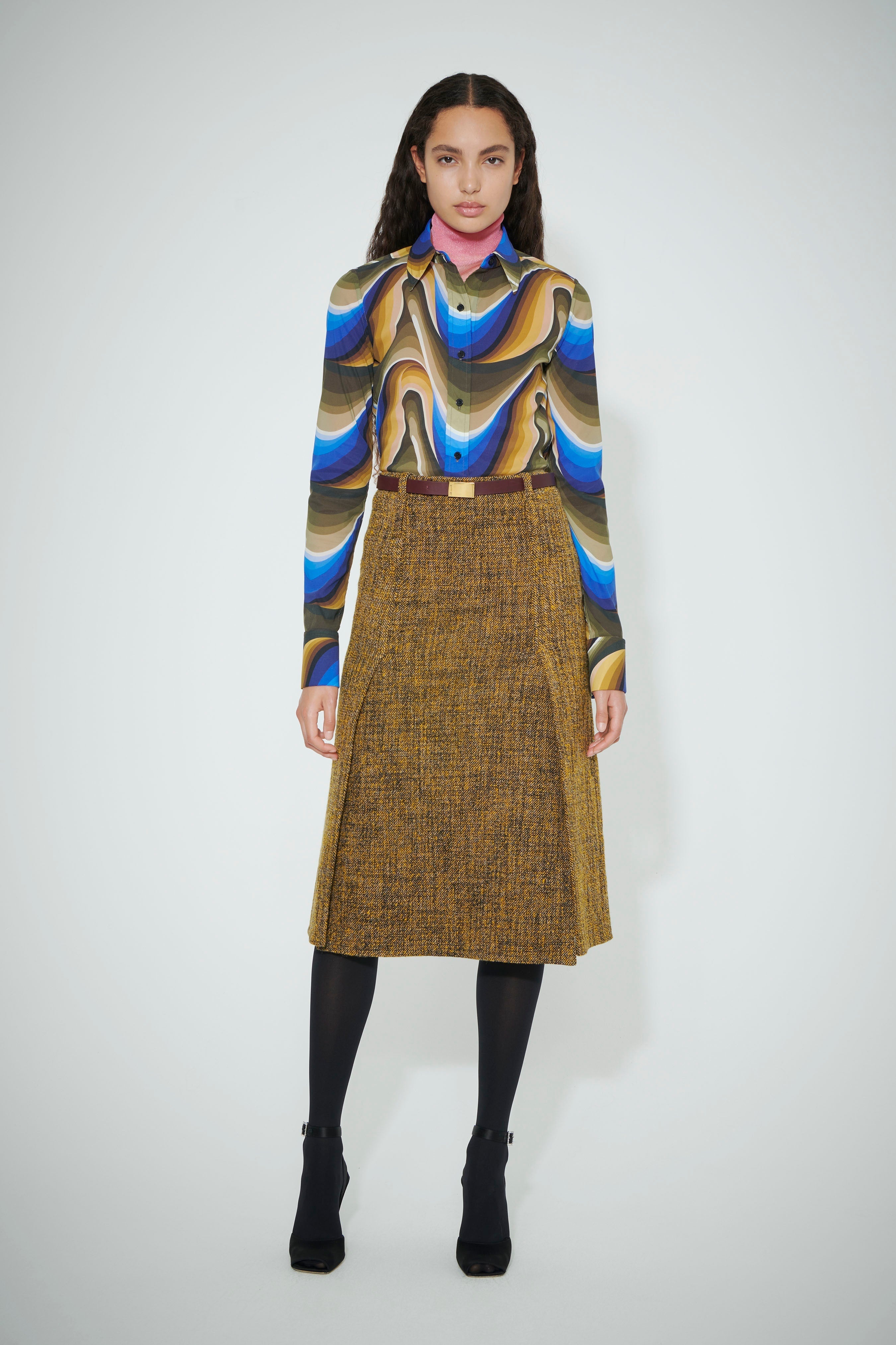 Ultra Fitted Shirt in Blue Psychedelic Wave Print - 2