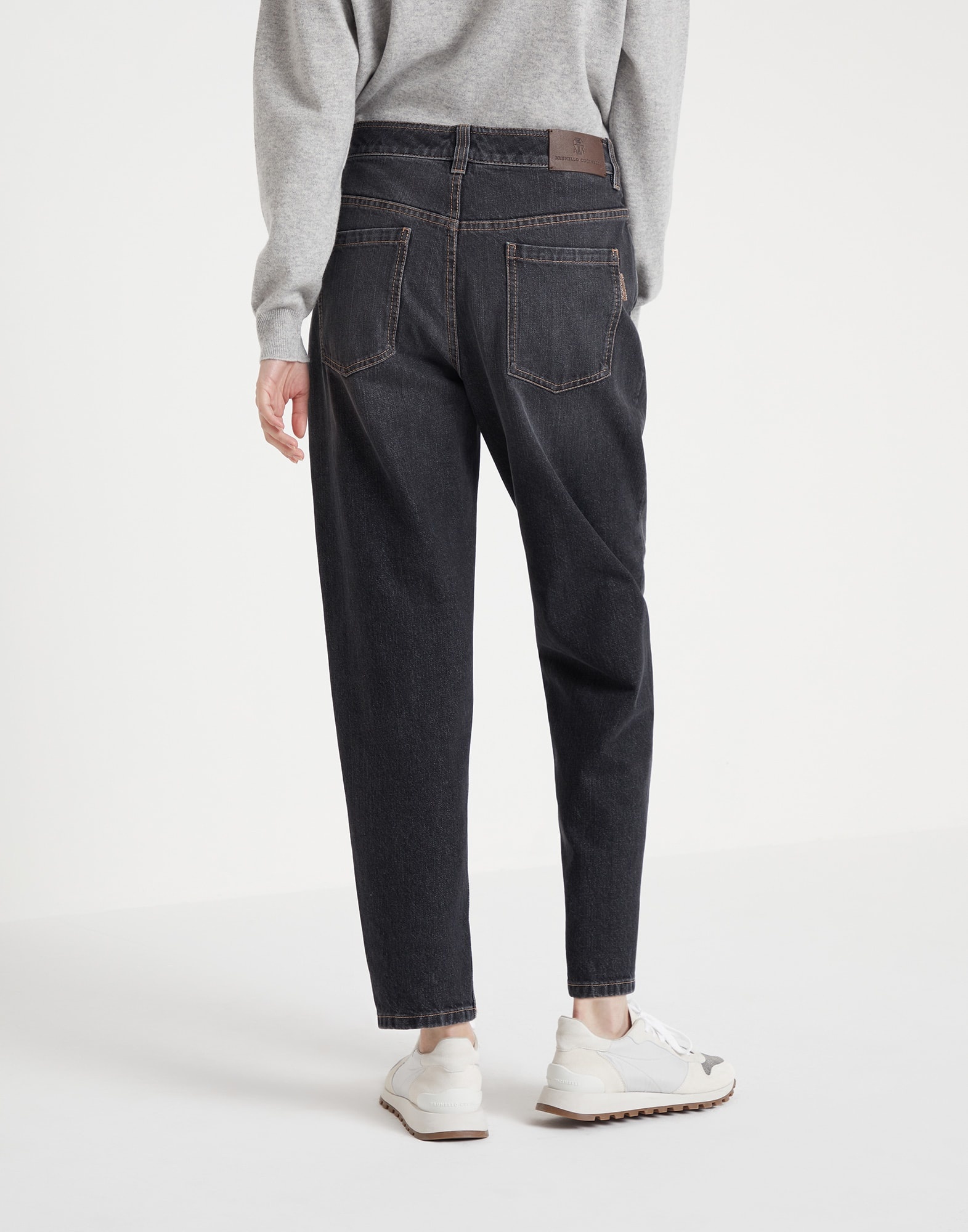 Authentic denim baggy trousers with shiny tab - 2