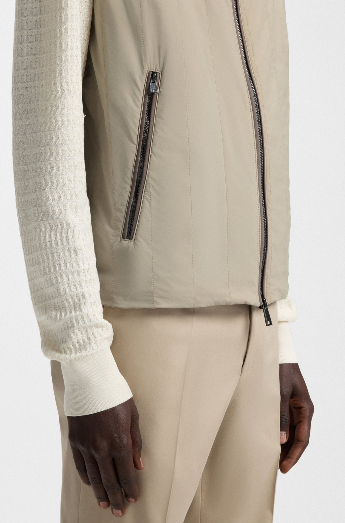WATER-REPELLENT GILET WITH TONAL BINDING - 6