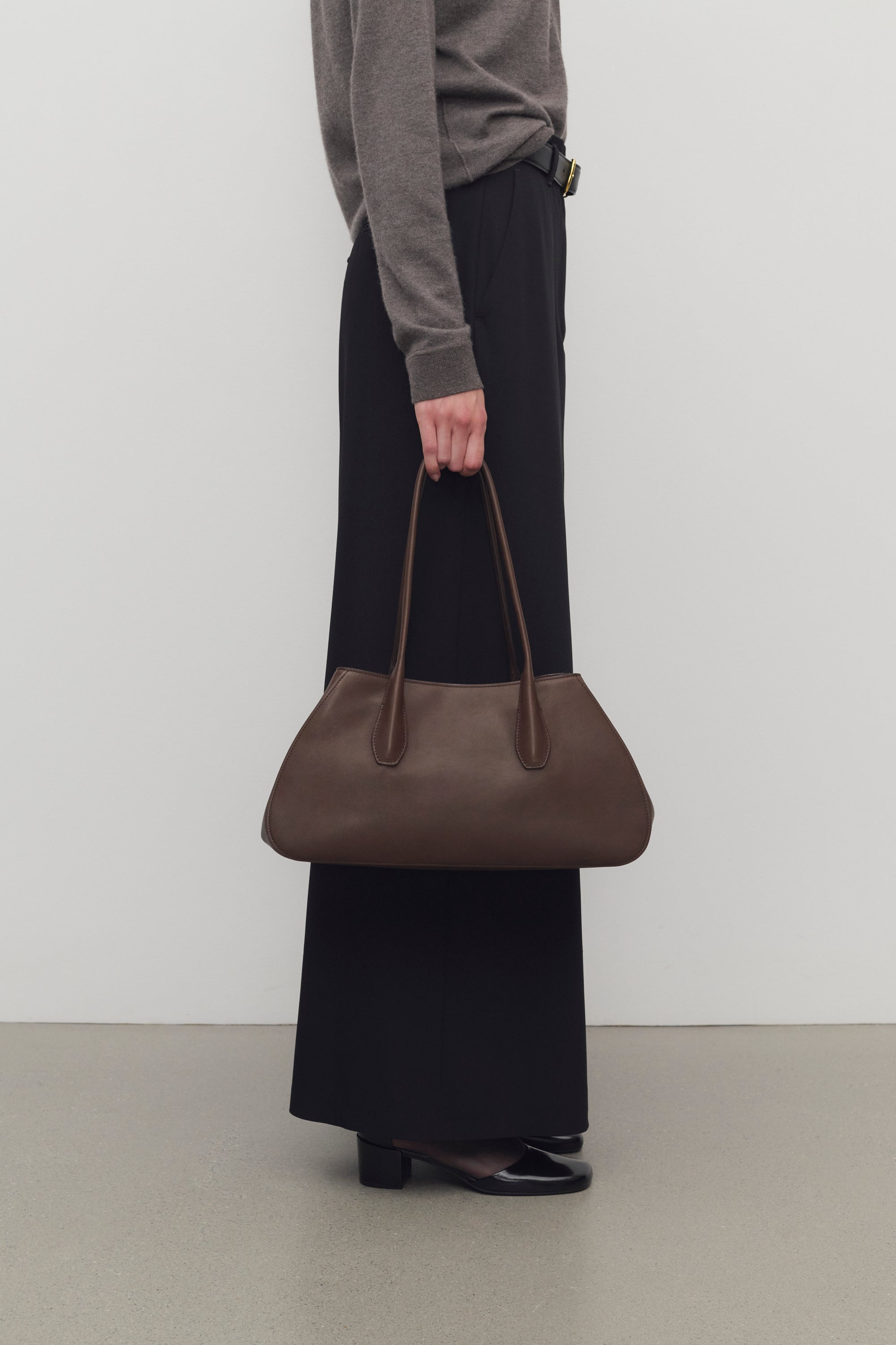 Alger Shoulder Bag in Leather - 4