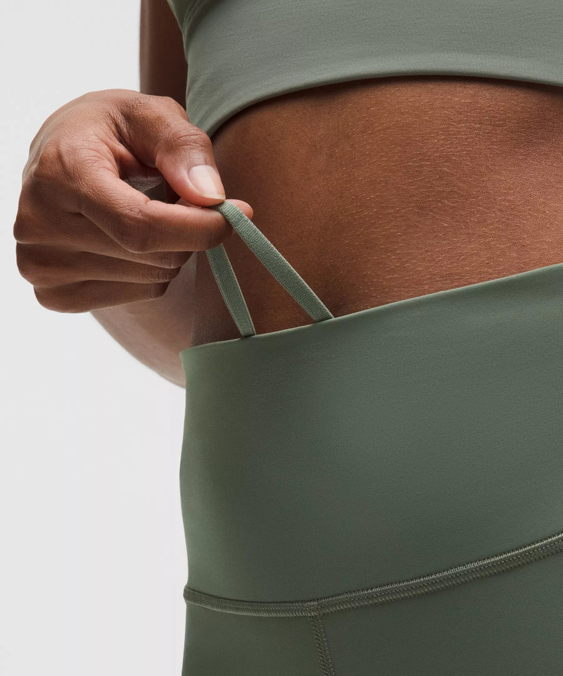 Fast and Free High-Rise Tight 28" *5 Pocket 4