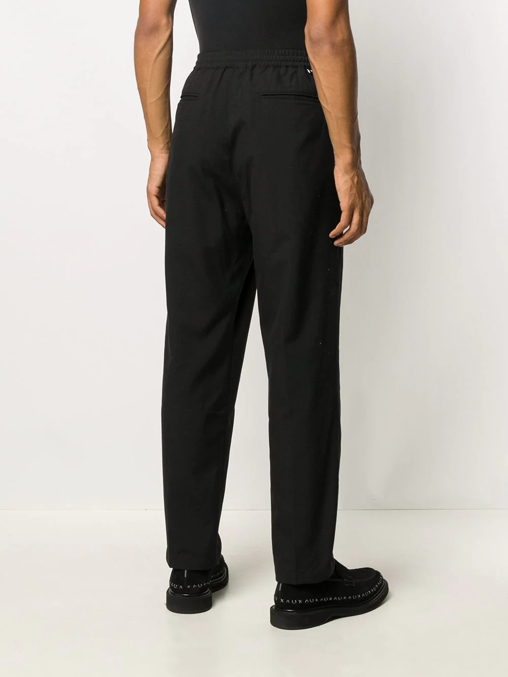 elasticated-waist straight-leg trousers - 4