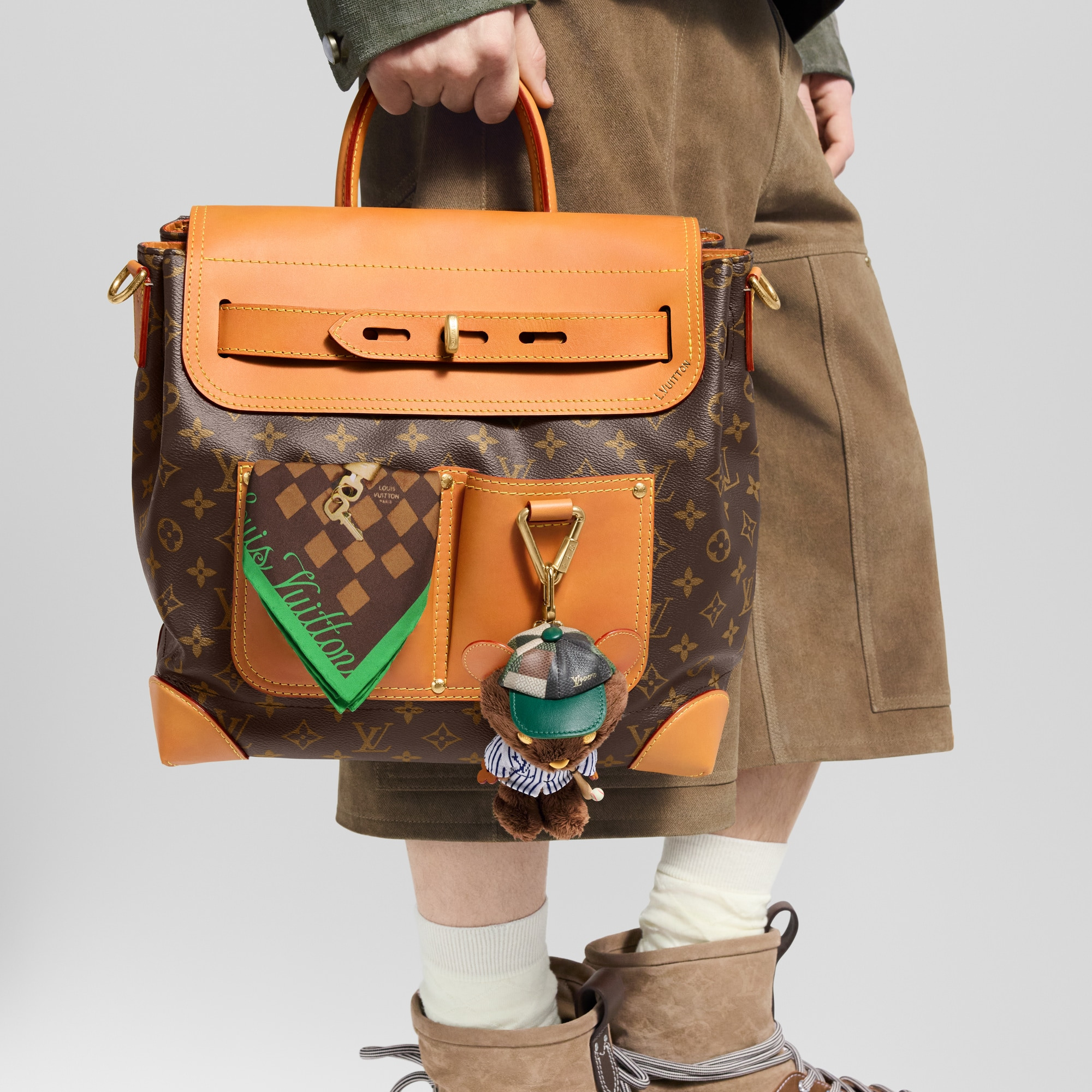 LV Louis Bear Bag Charm - 4