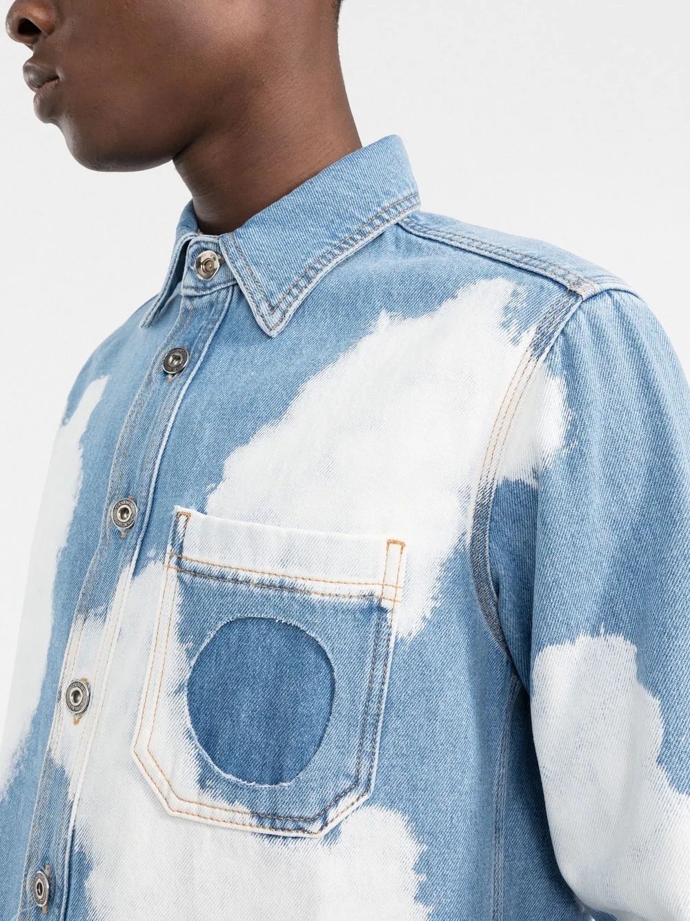 cloud-print distressed denim jacket - 5