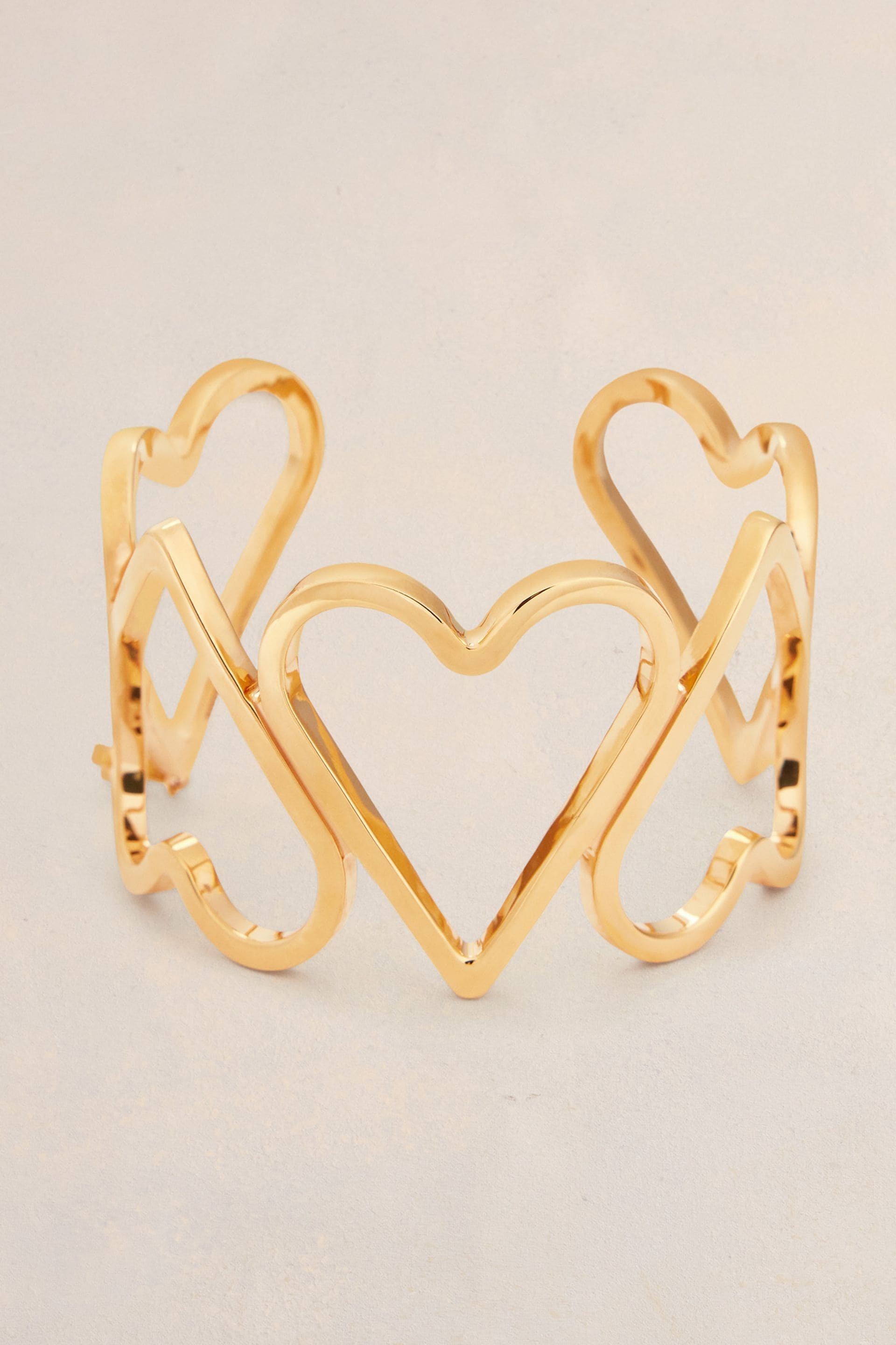 Oversize Upside Down Hearts Bracelet - 2