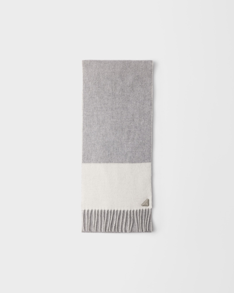 Cashmere scarf 1