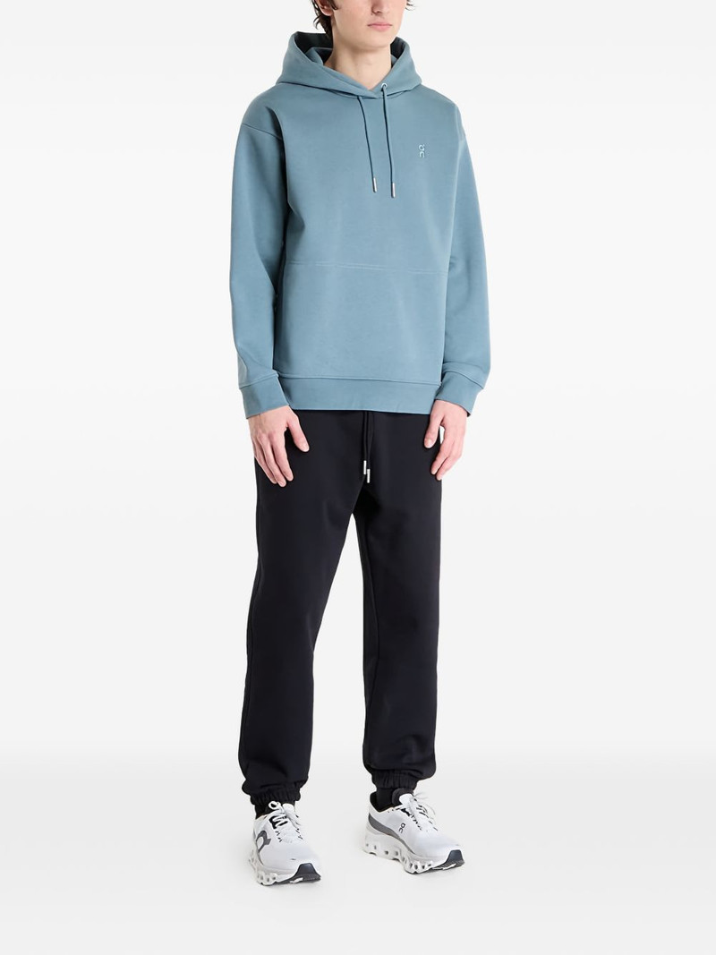 On On Club hoodie outlook