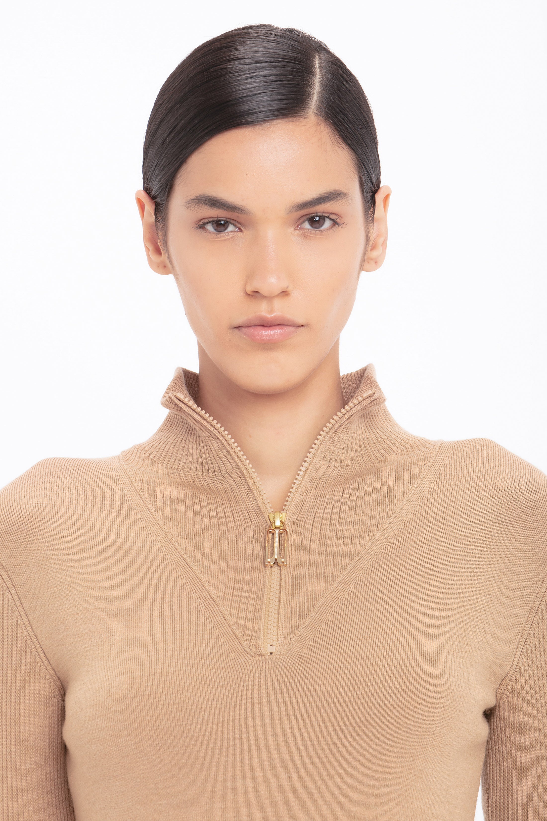 Half Zip Short Sleeve Knitted Top In Sandstorm - 5