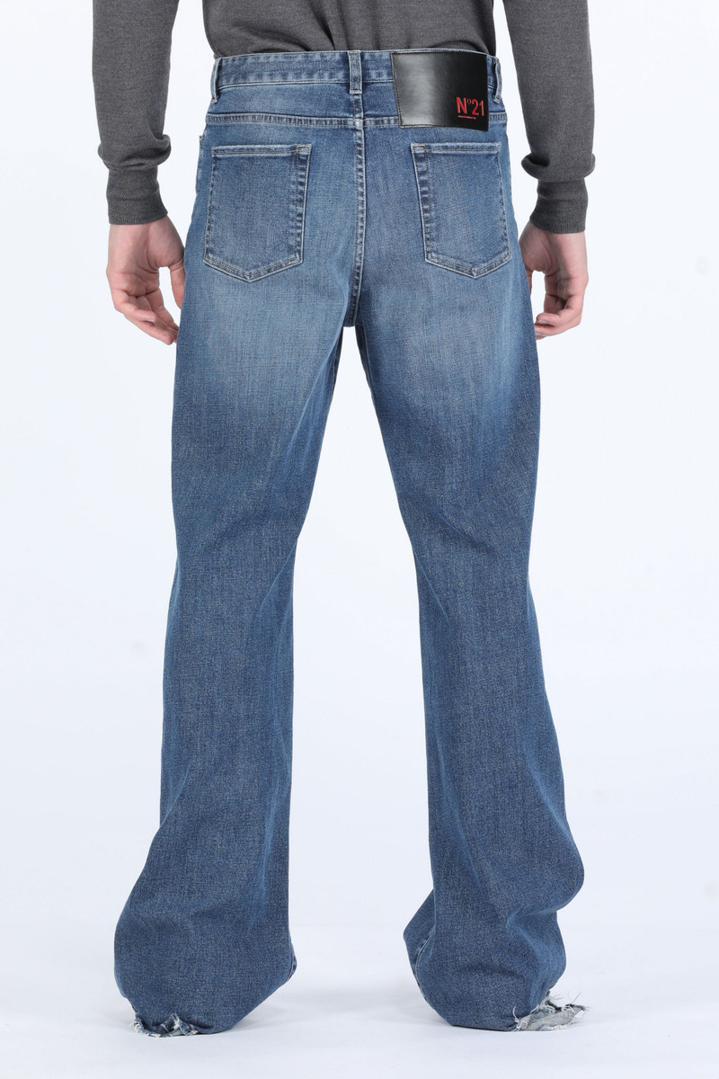 N°21 FLARED JEANS outlook