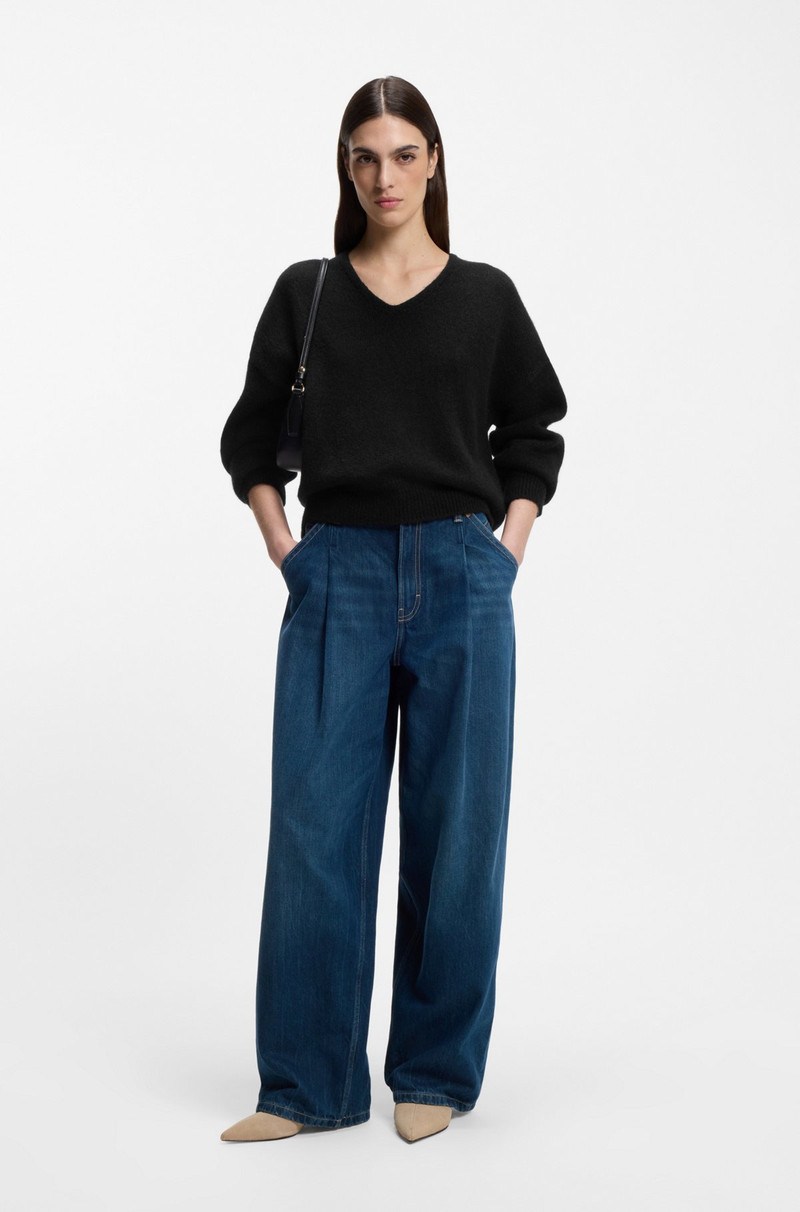 BOSS V-NECK SWEATER IN ITALIAN YARN outlook