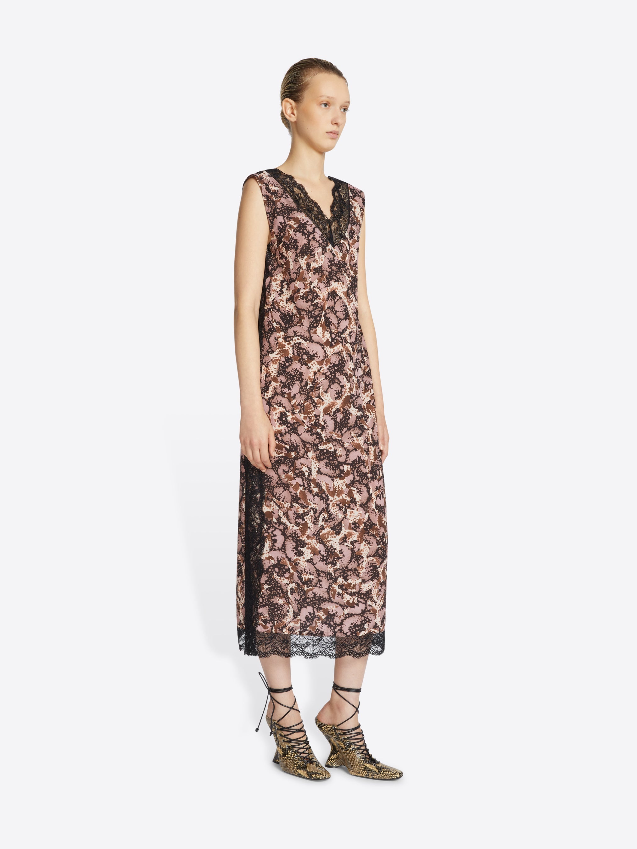 PRINTED V-NECK DRESS - 3