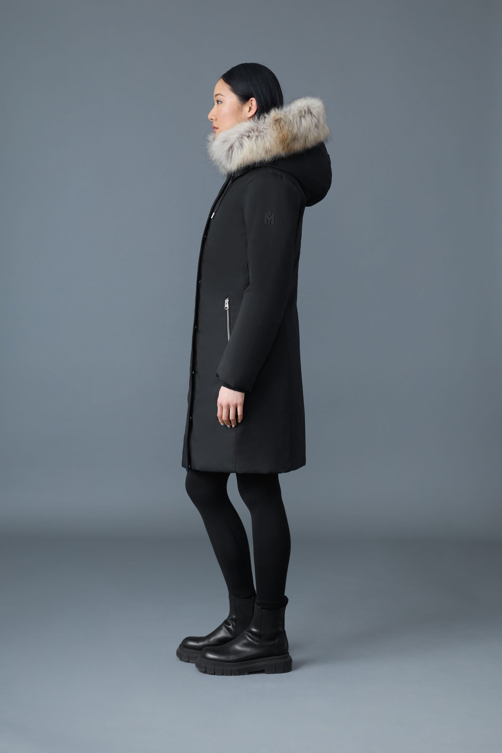 SHILOH 2-IN-1 fitted down coat with removable bib and natural fur - 3