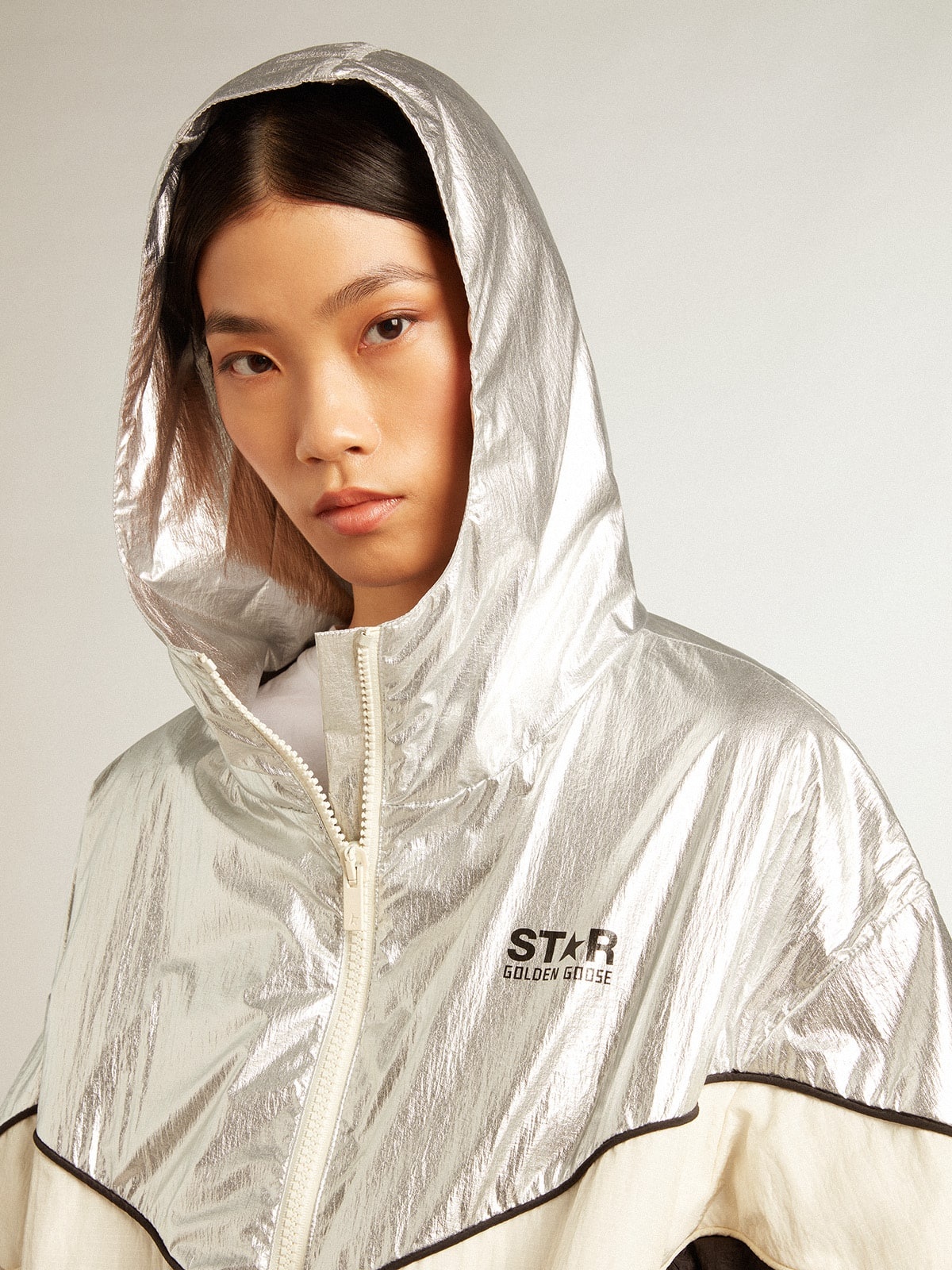Women's windcheater in silver and black technical fabric - 2